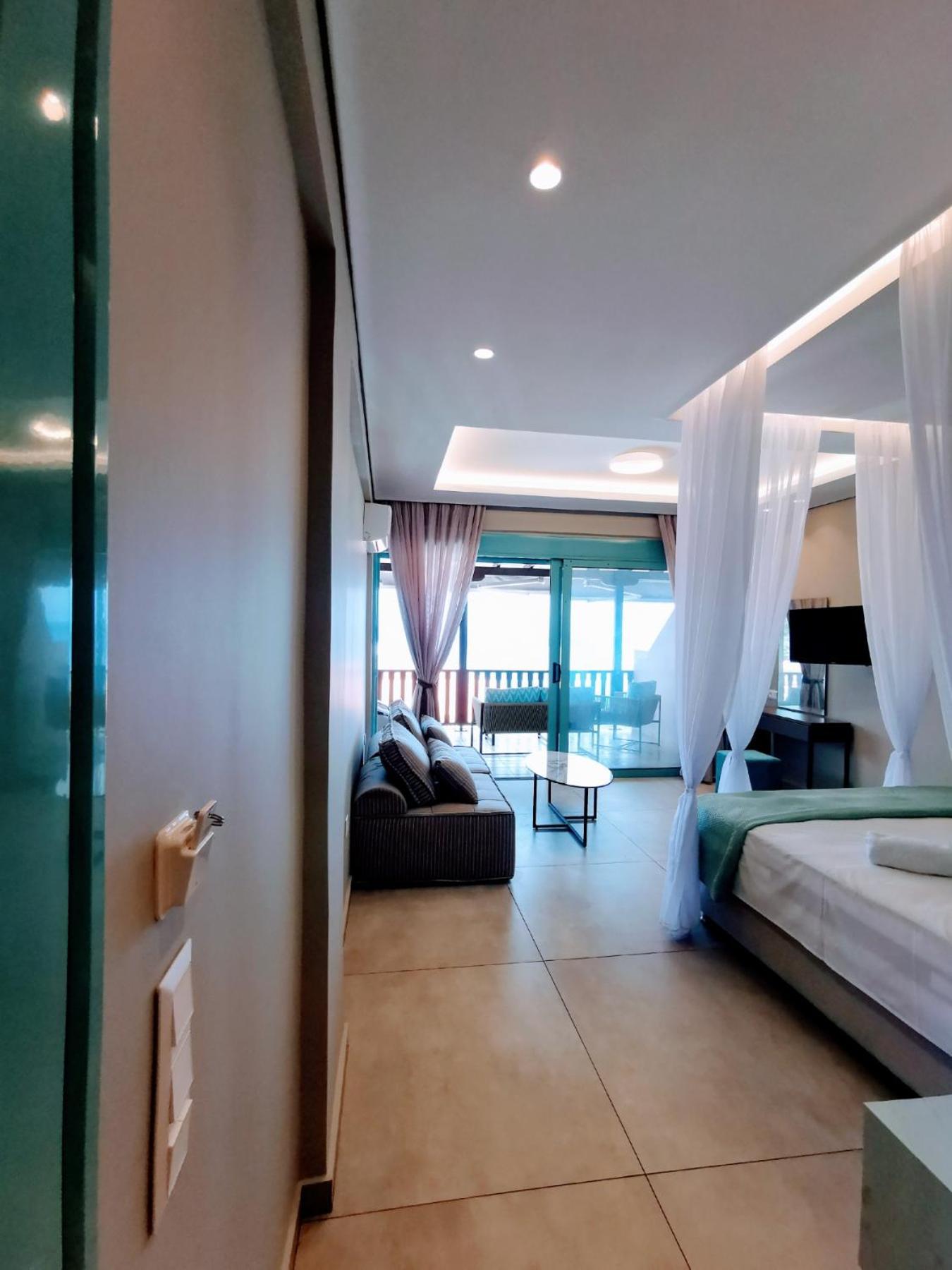 The Ionian View Aparthotel Áyios Nikítas Eksteriør bilde
